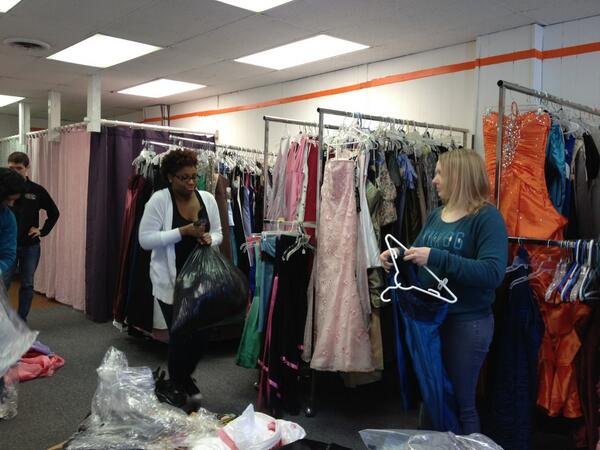 OneSimpleJulie's tweet image. Dress shop!! So many dresses :)