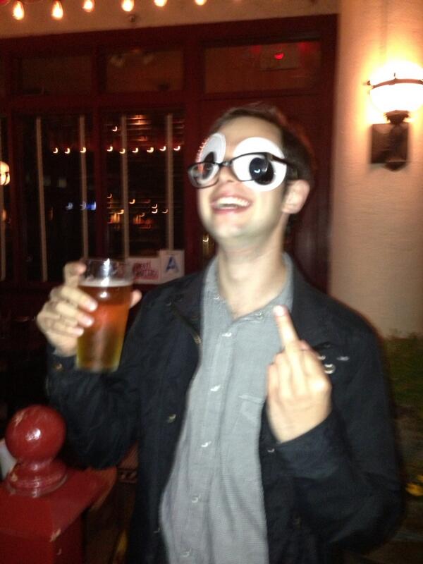 a_Vuk's tweet photo. THE BEST BAR FIND EVER: giant googly eyes http://t.co/I3N13PZ9j9