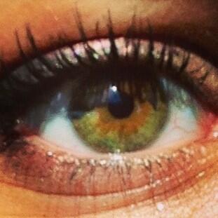 LaylaAnbar's tweet image. For all the people who think I have brown eyes. #CheckAgain (;