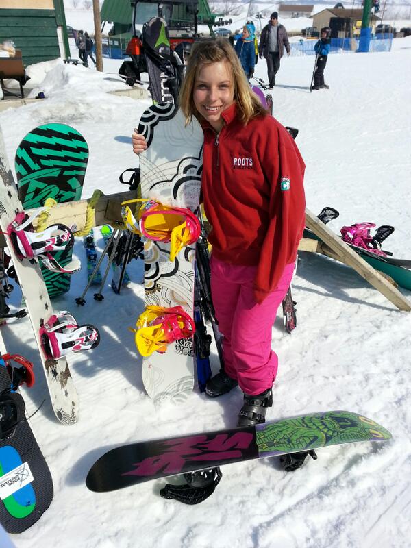 LilStoppz's tweet photo. @sktelstreetteam #SaskTelJibFest #ScavengerHunt #Shredstick http://t.co/NcS8IOPCIH