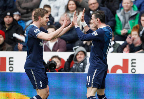 High 5 for the goal scorers #COYS