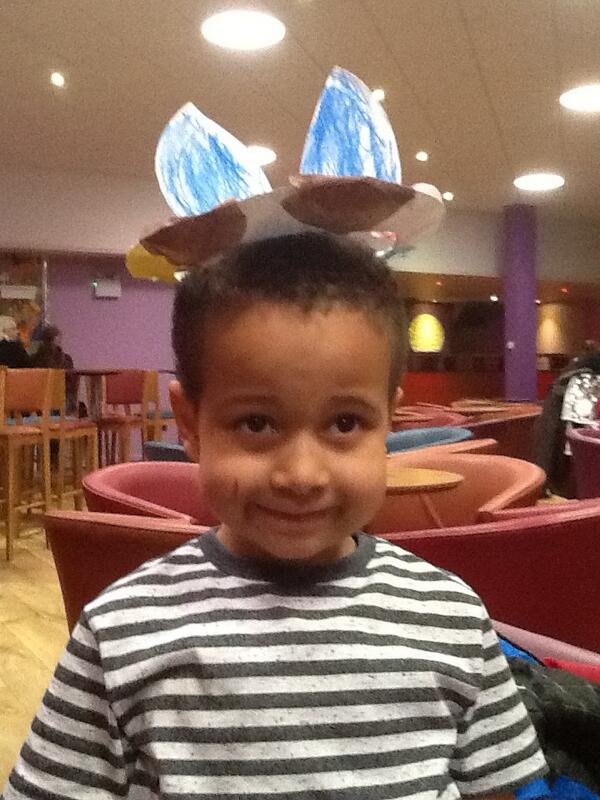 shadellie's tweet photo. #funstarsgolive#caister#caiyden with his Easter hat made in arts and crafts# http://t.co/SKNyvX14gx