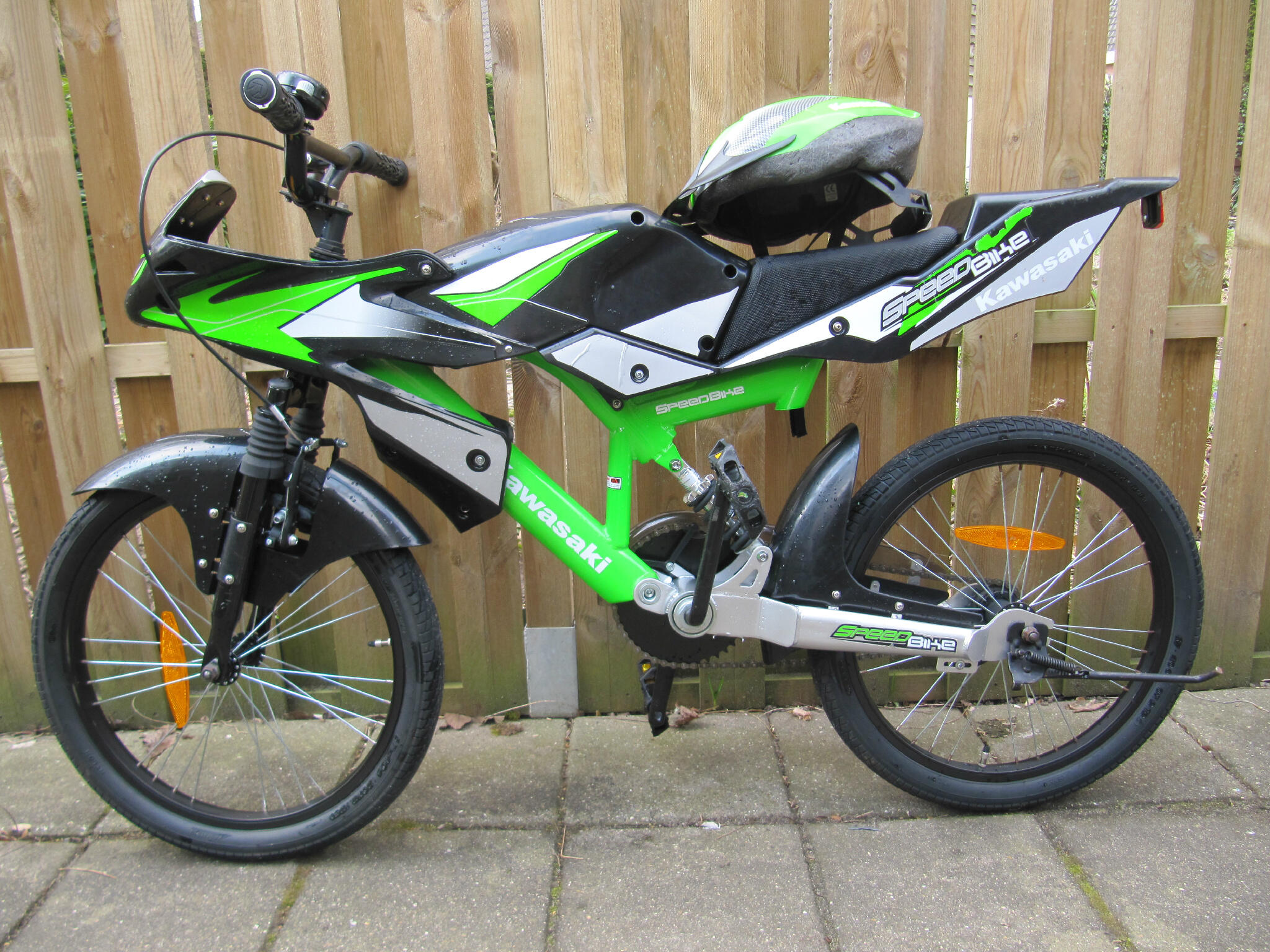 The Chef Is Cooking på Twitter: ”TE KOOP ZEER STOERE KAWASAKI SPEEDBIKE  Hier doe je een stoere jongen echt een plezier mee  RT!http://t.co/ChhVXC3BEr … http://t.co/CzsEGJWVT9” / Twitter