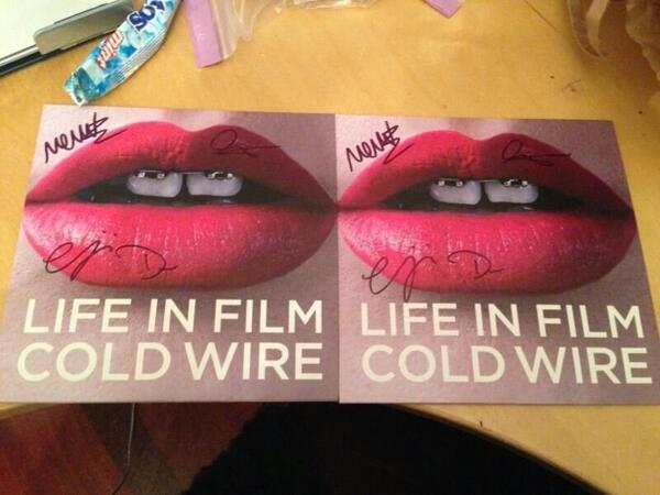 _snkkkk's tweet image. อยากได้อัลบั้ม!!! ที่อยากได้มากกว่าคือลายเซ็นต์!!!😭💋💽 #lifeinfilm #coldwire
