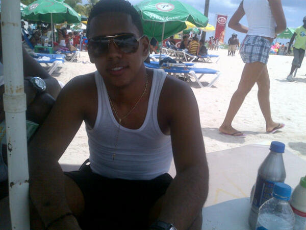 jefry1a's tweet photo. Chilin http://t.co/4FJxjMtQwA