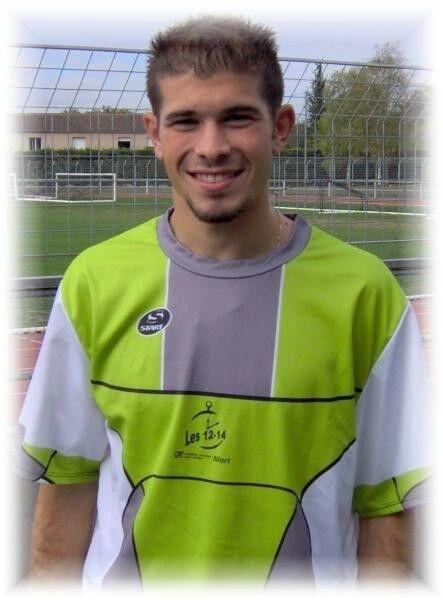 PochoLavezzi's tweet photo. Che ricordi !! Que recuerdos !! Cristophe jallet !! Jajaja http://t.co/0Bp9TDOSXz