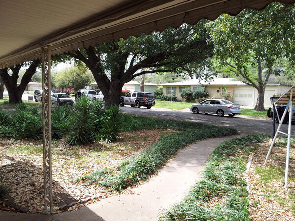 kentwells's tweet photo. Nice Day for a Easter Egg Hunt . . . http://t.co/kMwXctgzRD