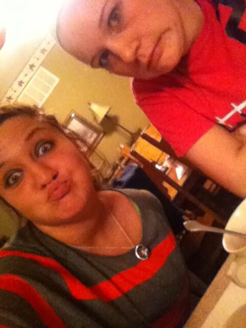 macmillller's tweet image. #bestfriends #easterdecorating 💚 @stekiss94