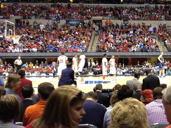moldobs's tweet image. Seat upgrade for better juju #cardnation #Win4Kevin #Win4Ware