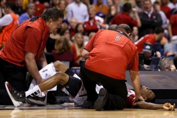 IAmDiENTRiX's tweet image. This is so intense #PrayersForWare