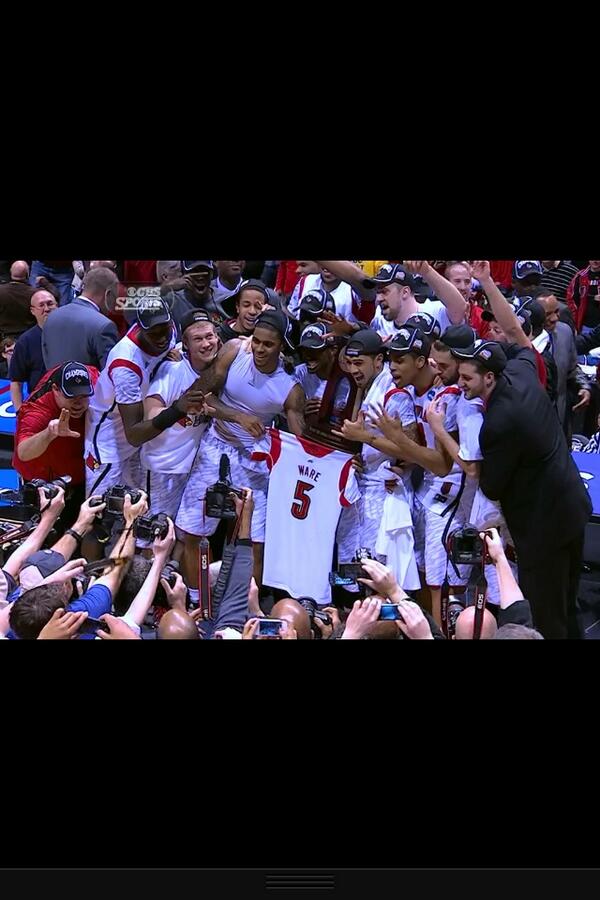 averyhaag's tweet image. How sweet 😅🏀 #PrayersForWare