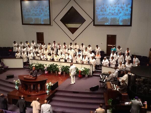 wilham8's tweet photo. We're in the midst of a great celebration @RevSJThurston on 42 Years of Preaching. @marvinsapp is in the house! http://t.co/ODsYiE2cE4