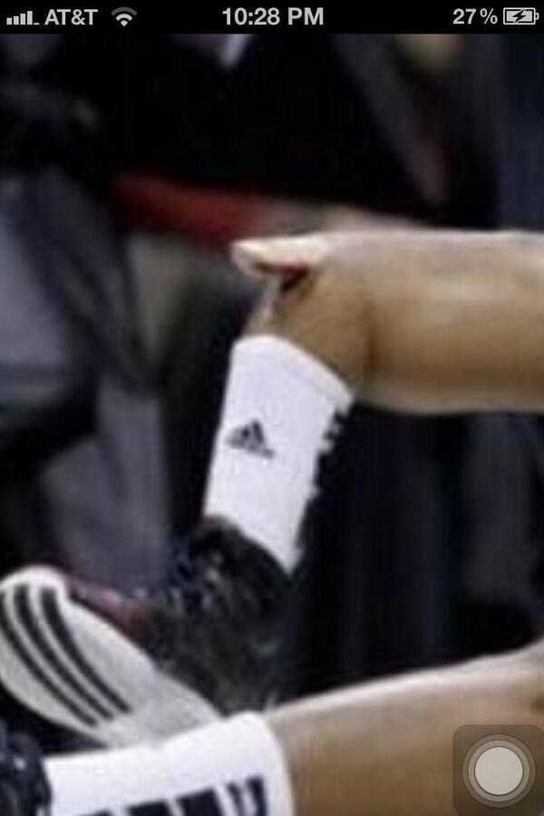 BdietzFoSho's tweet image. Im sorry guys i had to do it #crazy #Prayersforware