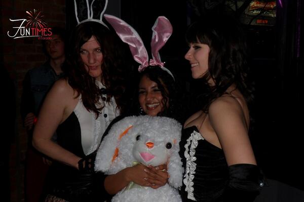 FunTimesToronto's tweet image. #Photos are now online from our #Easter Bunny Model Party @theofficePubTO @paddyjane bit.ly/Z2OTT6