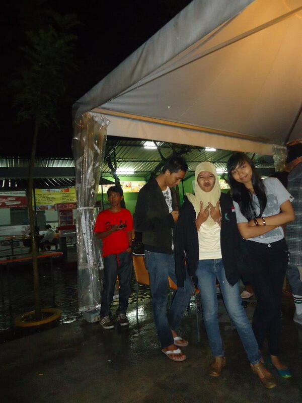 AndreSinyo_'s tweet photo. nyohh :D #gajul @DhitaDhitol_ :D http://t.co/E32kgxjwbT