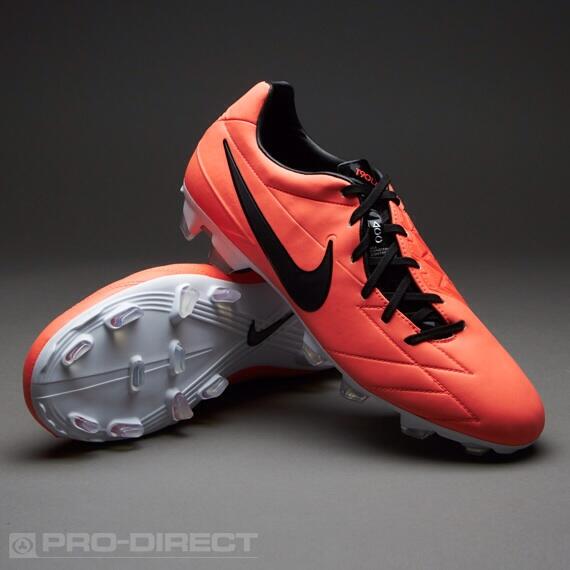 UK_pds's tweet photo. Nike Total90 Orange Boots http://t.co/XMRn1YVXiH
