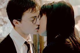 HarryPotter_FR1's tweet photo. Ca me manque l'époque ou je me tappais la petite Cho Chang #Coccchoone http://t.co/dw3jVq2ksn