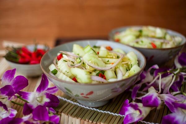 RawFoodInformer's tweet photo. Easy Thai Cucumber Salad . http://t.co/PQvb4raJYO http://t.co/KhPcGTQiTy