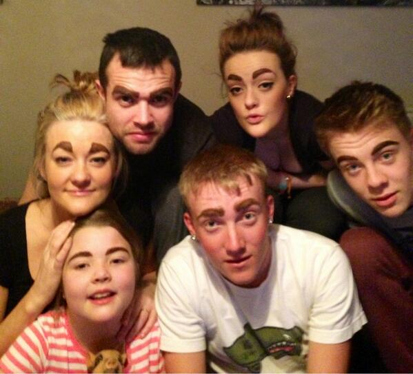 Maolex's tweet image. RT @HolBarnes1: Bringing the northern fashion down south bitches #nicebrows #dope #lovingit #todtrend