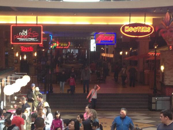 samrockwell20's tweet photo. Bourbon street at west Ed #allaboutthis http://t.co/d1aNax9xzW