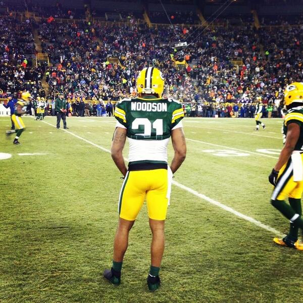 APJR1997's tweet image. Charles Woodson will be my #hero no matter where he goes #draft #freeagent #charleswoodson #change