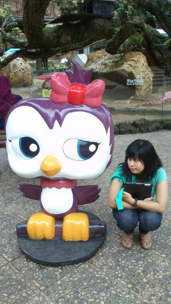 Ngaps? Kok lirik2an?hehehe