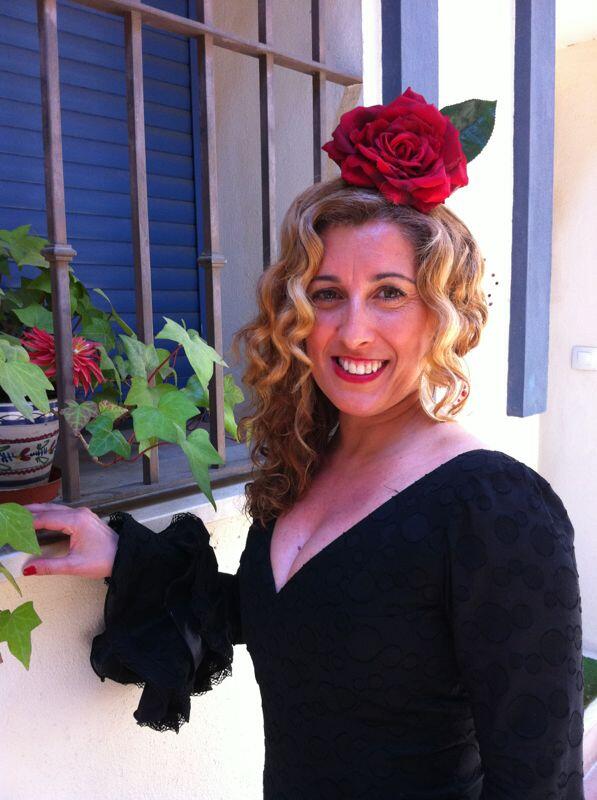 Mi Colega Cristina disfrutando en Sevilla! #Catalana&amp;flamenca #Guapa!!!  #oletú #feriadeabril #Sevilla #GoGoGo!!!