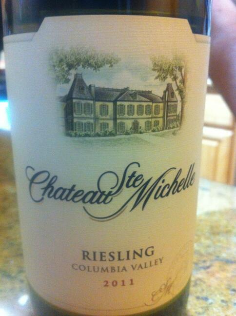 Malyss4's tweet image. Drank this baby alll by myself last night!!! Lol #movienight #stayedin #monroviachillin