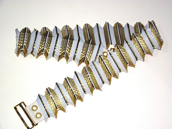 Pinultimate's tweet image. #statementnecklaces #belts #jewelry #bobbypins.  Beauty from the humble hair pin.