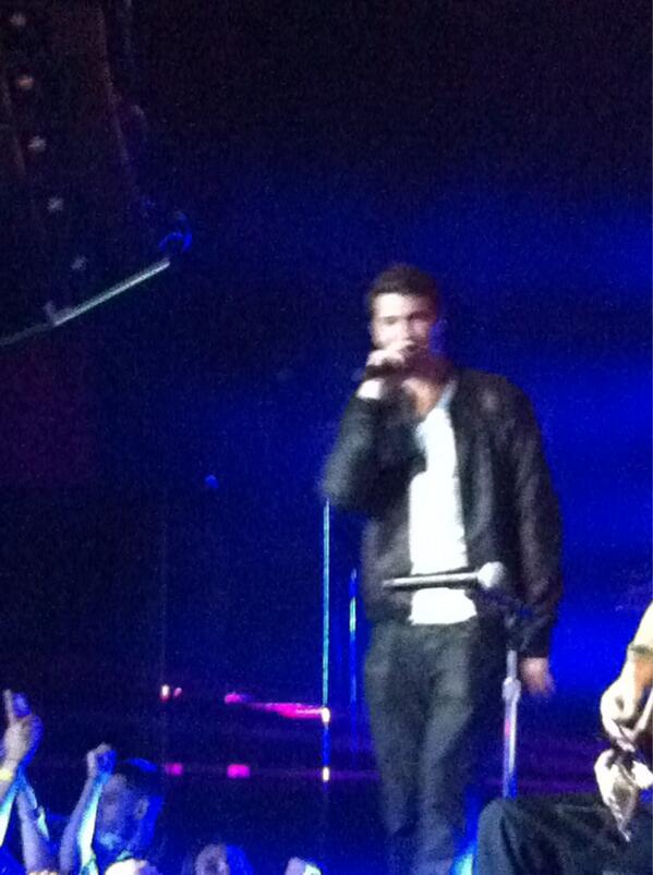 Jarick88's tweet photo. @Timeflies killed it last night unreal time ...would do it again for sure #besttime #goingstrong #ontherise http://t.co/Z9NoDZXoPL