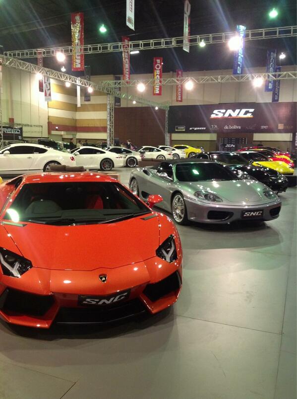 Accelera Auto Contest 2013 Surabaya with Exotic Car #AcceleraAutoContest2013