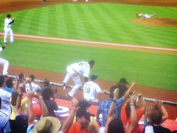 scolang's tweet photo. @JCRMarlinsbeat Here is a great pic of rookie Jose Fernandez celebrating last night http://t.co/qJeeS0XcCT