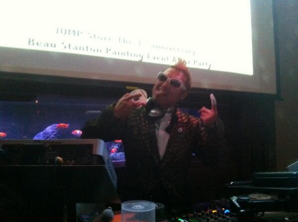 boku77's tweet photo. ティッケー！笑 RT @gyuzo_rock キレキレ ティッケー！ RT @boku77: 今日のギュウゾウさんもキレてました！最高っす。 http://t.co/ufxwvzf2FD