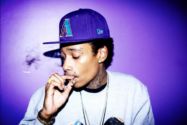 GirlsWhoSmoke_'s tweet photo. @wizkhalifa #perf !<3 http://t.co/hCmPHYyJz8