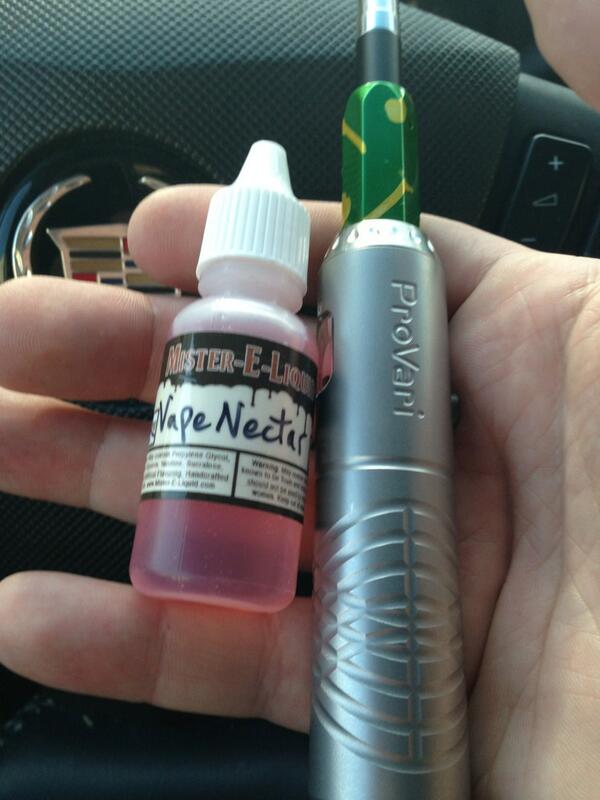 VaporDatabase's tweet image. @MisterELiquid Picked up some flavors at VapeBash, WOW Vape Nectar might be the best I've ever tried, THANK YOU!!