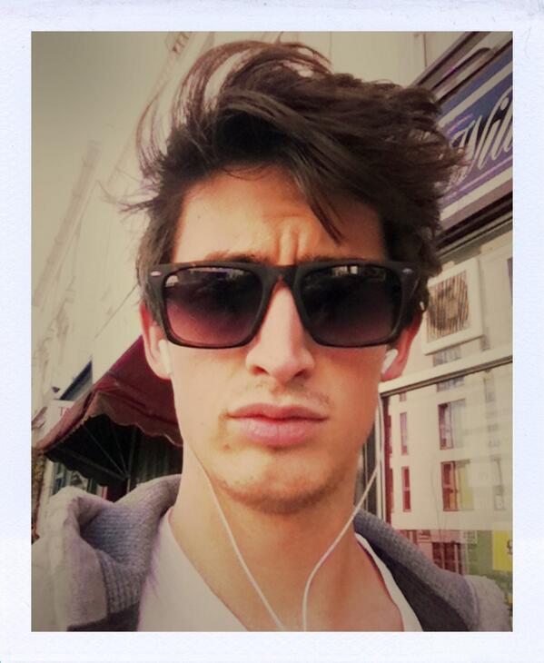 MRJamesBundy's tweet image. I&apos;m smiling inside #LondonSpringTime