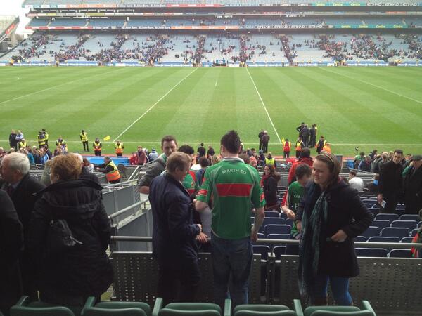 okmick's tweet image. There's Enda getting pics taken with his constituents in Croker.... #AlwaysAtWork #AllianzGAA