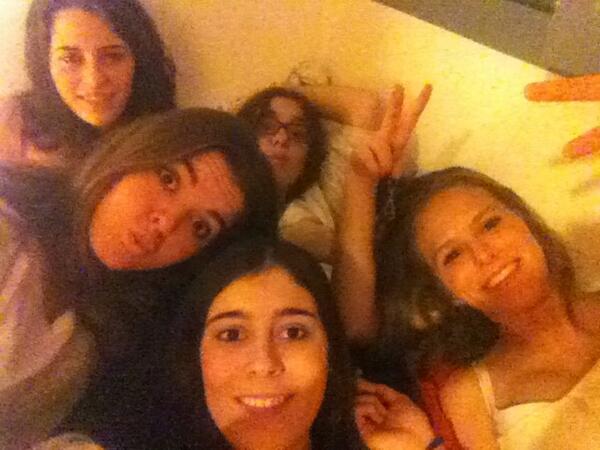 maritoruisco's tweet photo. @JelenPH @Betrixas  @fuenchi_anton  @julia__castillo charlas apcool siempre motivadoras http://t.co/xM9erLccDo
