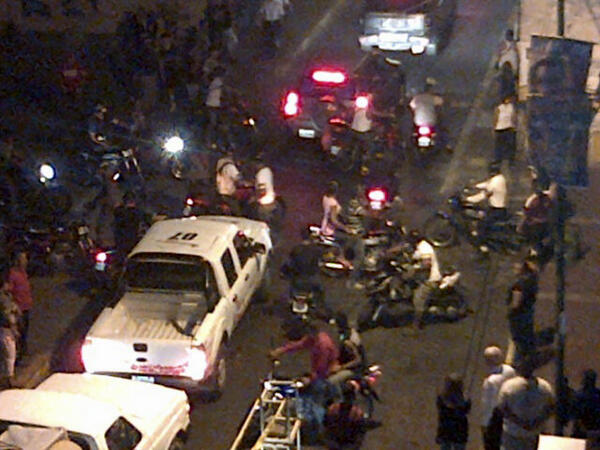 Karlmercy's tweet photo. @RCTV_CONTIGO   buenas noches. Esta foto es en el colegio Victor Manuel Turmero Morales. En la parroquia Sta Teresa. http://t.co/pJTzNdZp0w