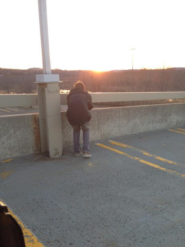 GnarkT's tweet photo. "Bouta nab the illpho" http://t.co/yFiZvlPF0J
