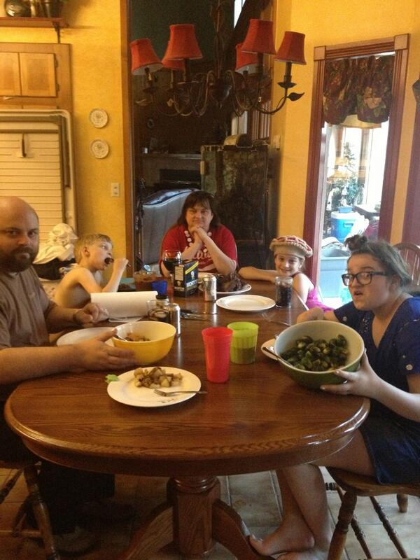 emmaspatz's tweet image. Dinner #SevenTwoNine