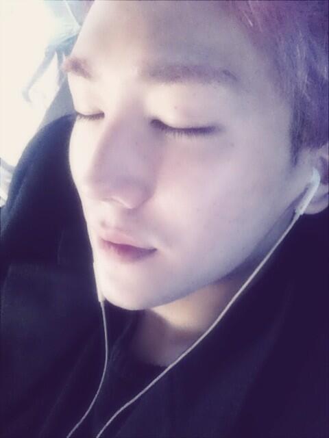 AAWooSang's tweet photo. ~.~ 나른나른 다들뭐하시나!? http://t.co/CCK8WTiC8l