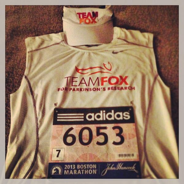 akuchinad's tweet photo. Ready to rock! @TEAMFOX @MichaelJFoxOrg #bostonmarathon http://t.co/kYs89kJZHm