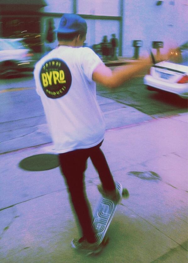 CodySimpson's tweet photo. retro kid mad city http://t.co/xL79fHLPrc