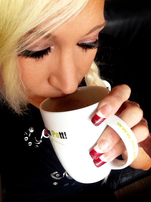 K&auml;ffchen schl&uuml;rfen und ab vor die Cam.....www.an-hotgirls.com http://t.co/RAaY3keJFQ<a href="/tag/follow"class="tags"><span>#follow</span></a><a href="/tag/me"class="tags"><span>#me</span></a><a href="/tag/picsfortc"class="tags"><span>#picsfortc</span></a>