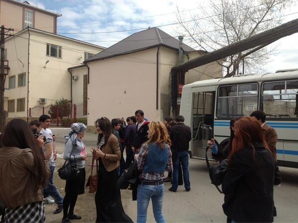 Vinsent2011's tweet image. Волонтеры #ДагГАУ десантировались на акцию #МаршПарков #ВесенняяНеделяДобра