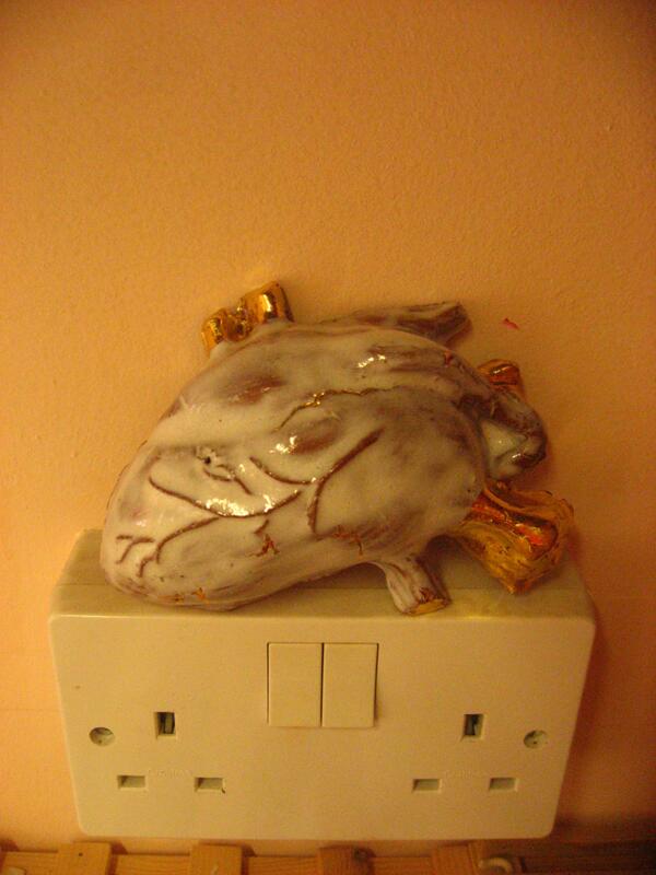 lucyfoakes's tweet image. #heart #plugsocket