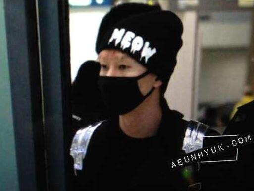 AEunHyuk's tweet photo. 20130415 인천공항입국 프리뷰❤❤ http://t.co/b5mWDGjpks