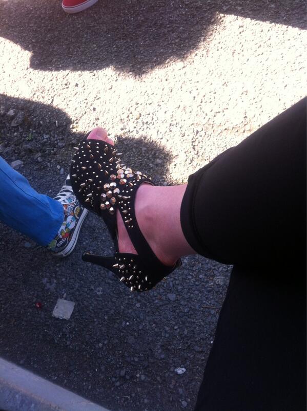 J'ai (un peu) mal aux pieds.