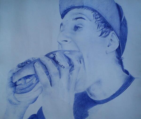 EASDMERIDA's tweet photo. Dibujo a boli de Alvaro Osorio Silos http://t.co/IqJ5S1ex8A